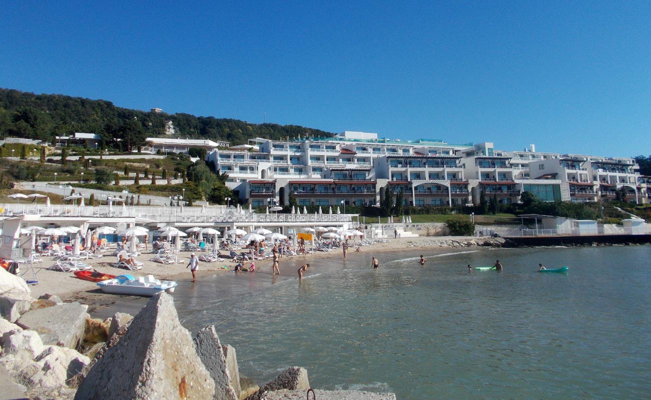 Photo de White Lagoon beach avec sable beige de surface