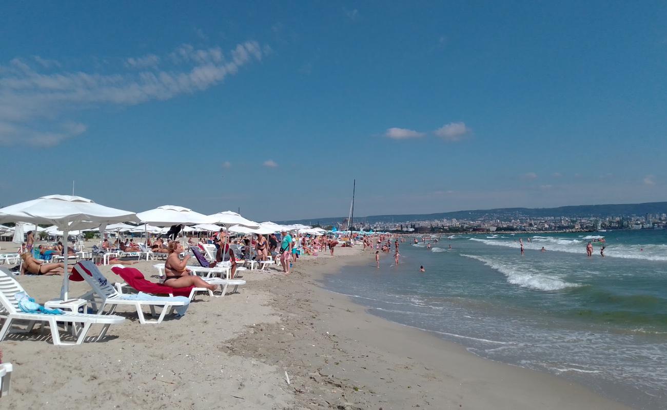 Photo de Plyazh Asparuhovo avec sable blanc de surface