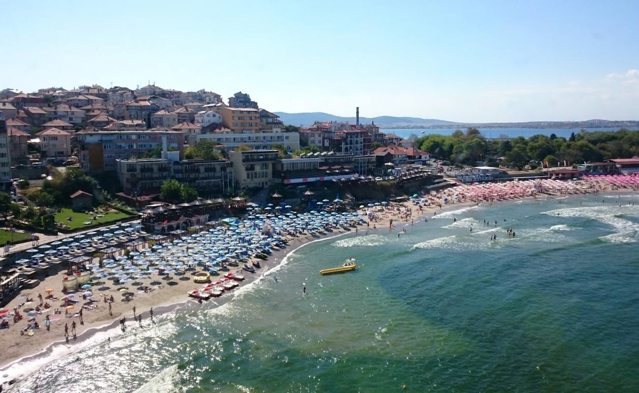 Photo de Sozopol beach avec sable fin et lumineux de surface