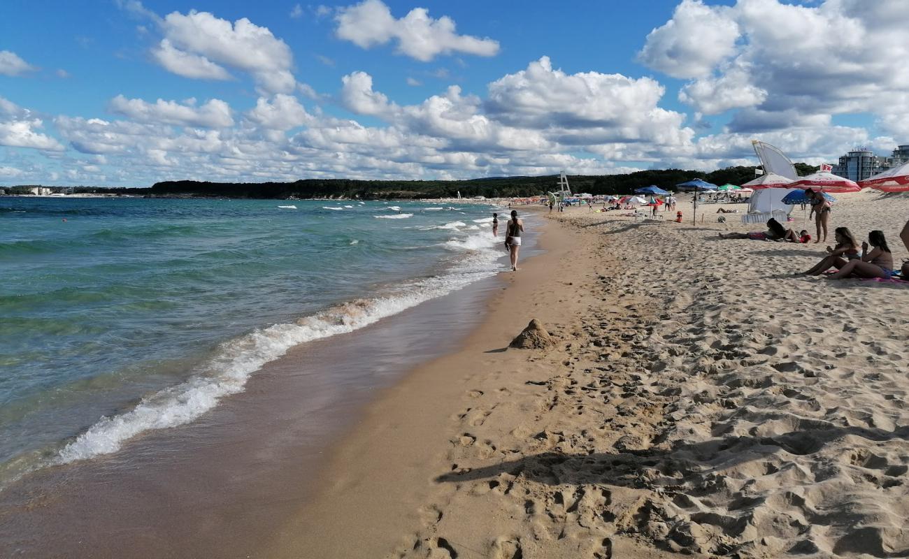 Photo de Severen beach avec sable fin blanc de surface