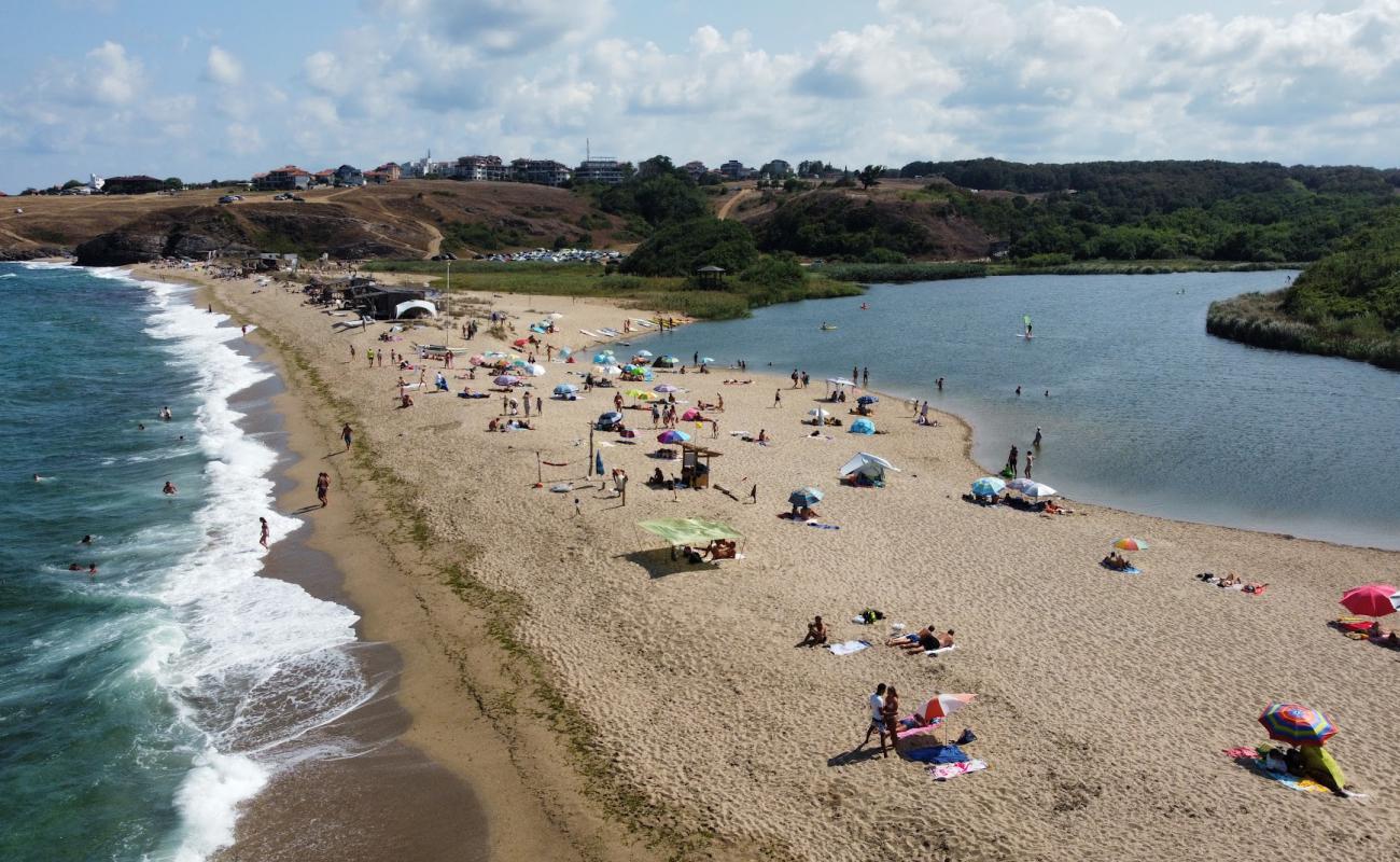 Photo de Veleka beach avec sable lumineux de surface