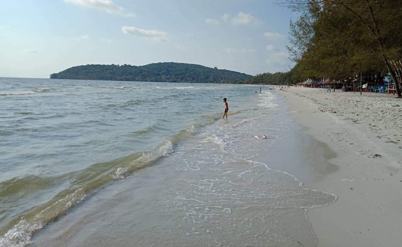 Photo de Bakhlong Beach avec sable lumineux de surface