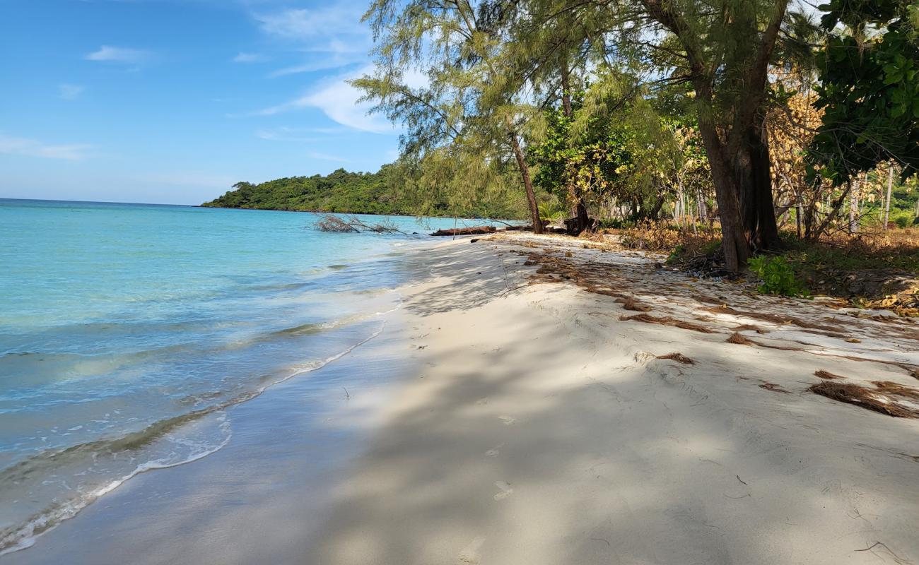 Photo de Kos kong Krav Beach avec sable fin blanc de surface