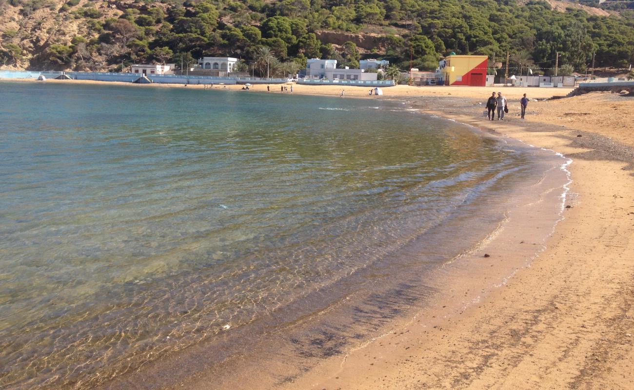 Photo de Plage Tafsout avec sable clair avec caillou de surface