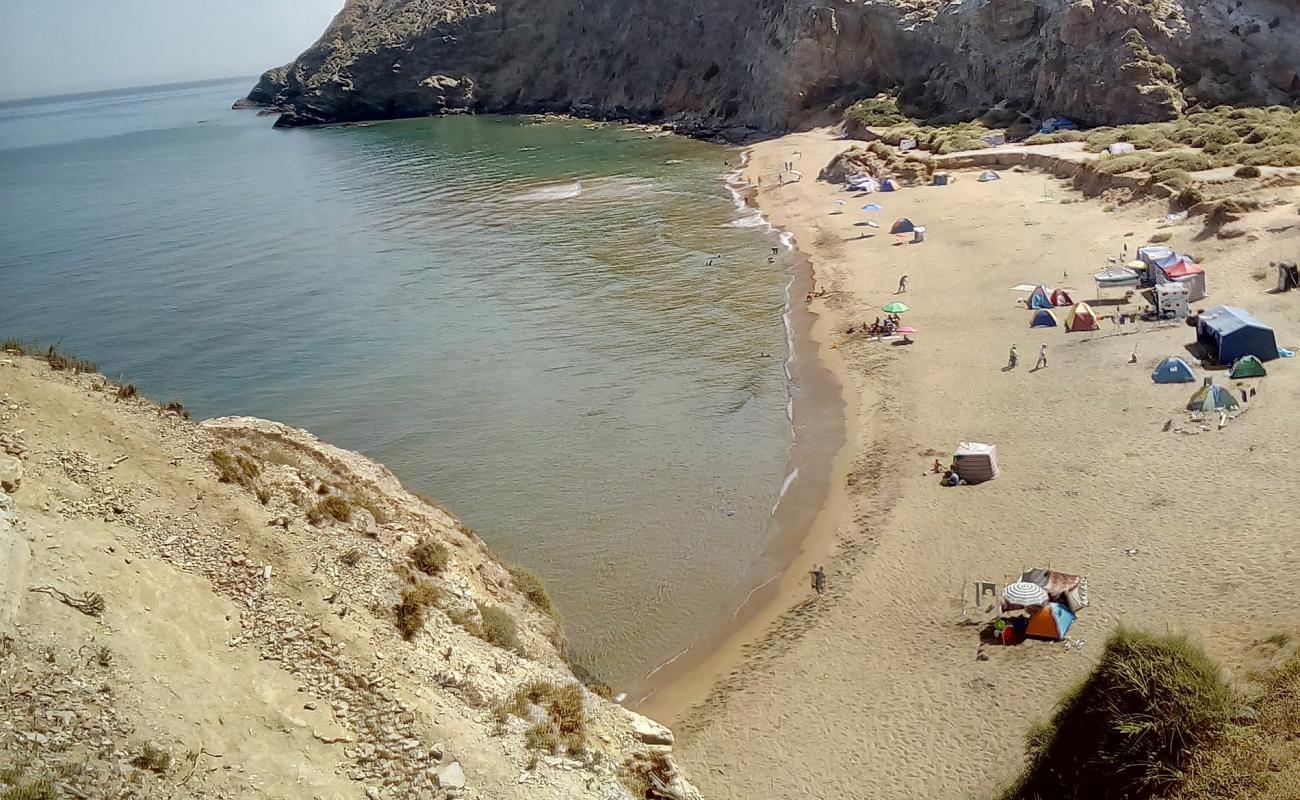 Photo de Plage Hafer Djmel avec sable beige de surface
