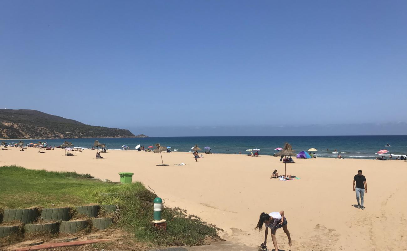 Photo de Les Andaluz beach avec sable fin et lumineux de surface