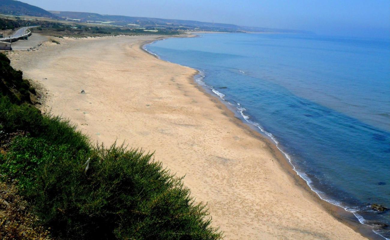 Photo de Dashria beach avec sable lumineux de surface