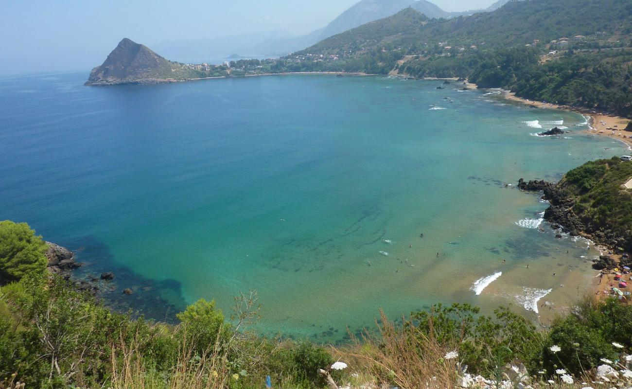 Photo de Plage d'Afaghir avec sable lumineux de surface