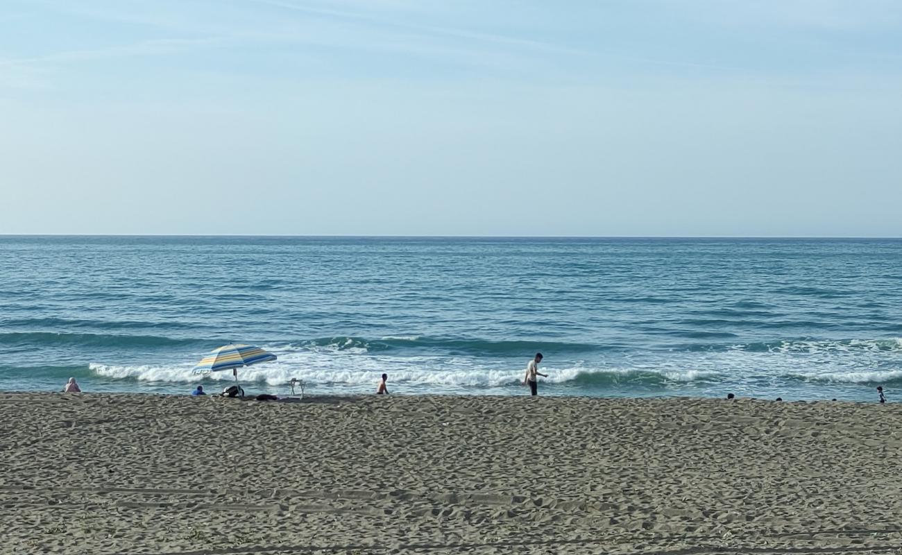 Photo de Plage Bazoul avec sable beige de surface