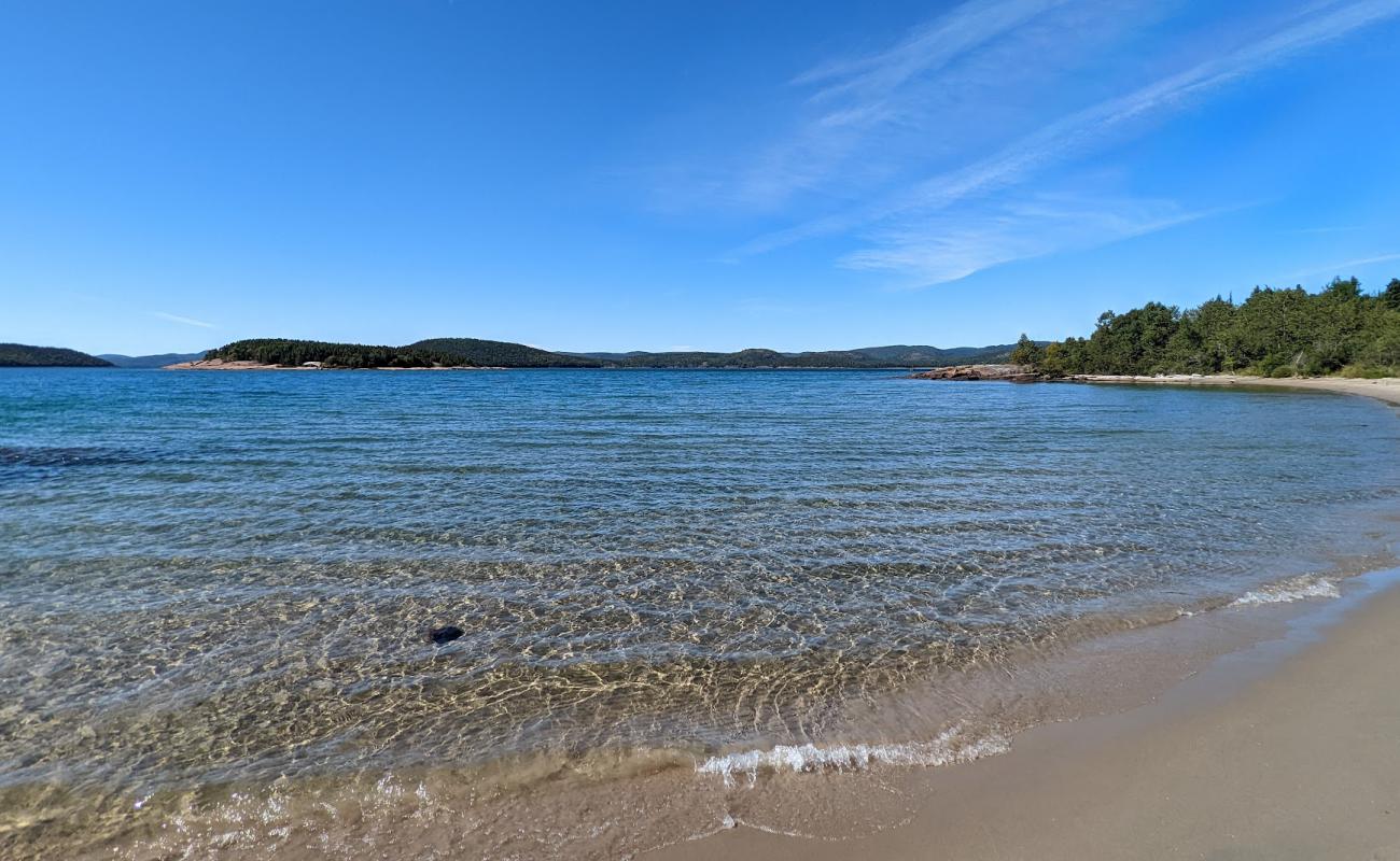 Photo de Cummings Beach avec sable lumineux de surface