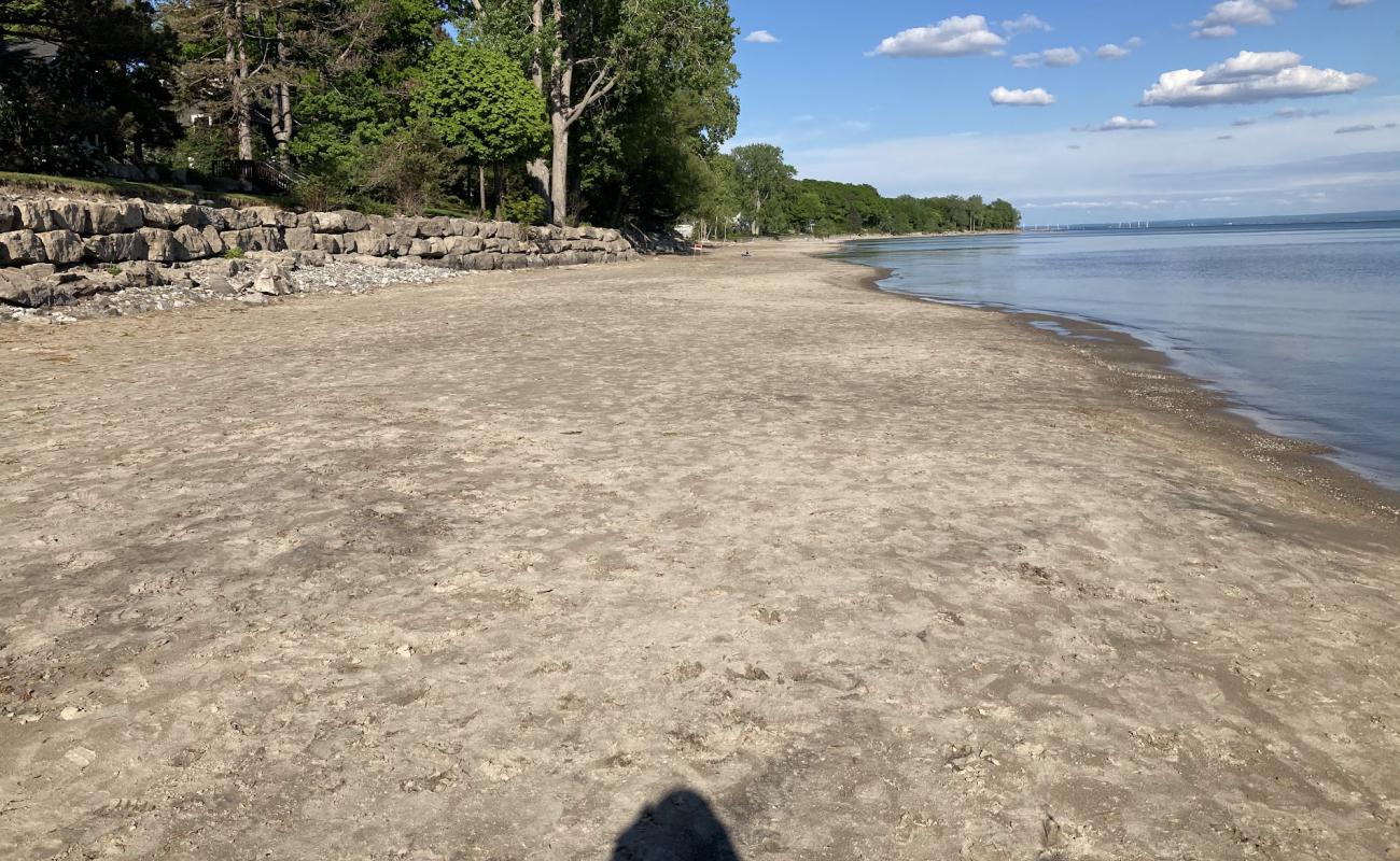 Photo de Bernard Avenue Beach avec sable lumineux de surface