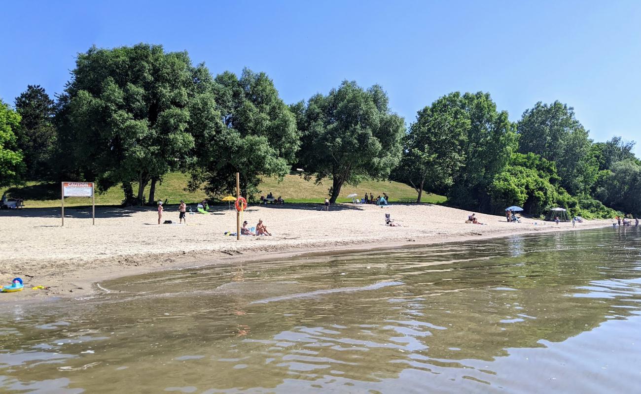 Photo de Port Burwell Beach avec sable lumineux de surface