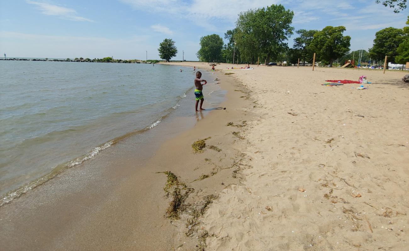 Photo de Cedar Beach Conservation Area avec sable lumineux de surface