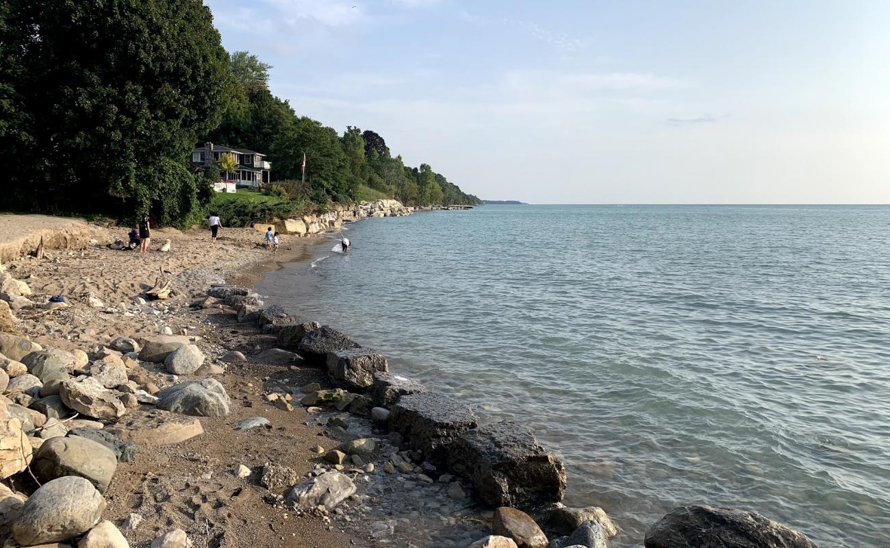 Photo de Bayfield Pier Beach avec sable gris & rochers de surface
