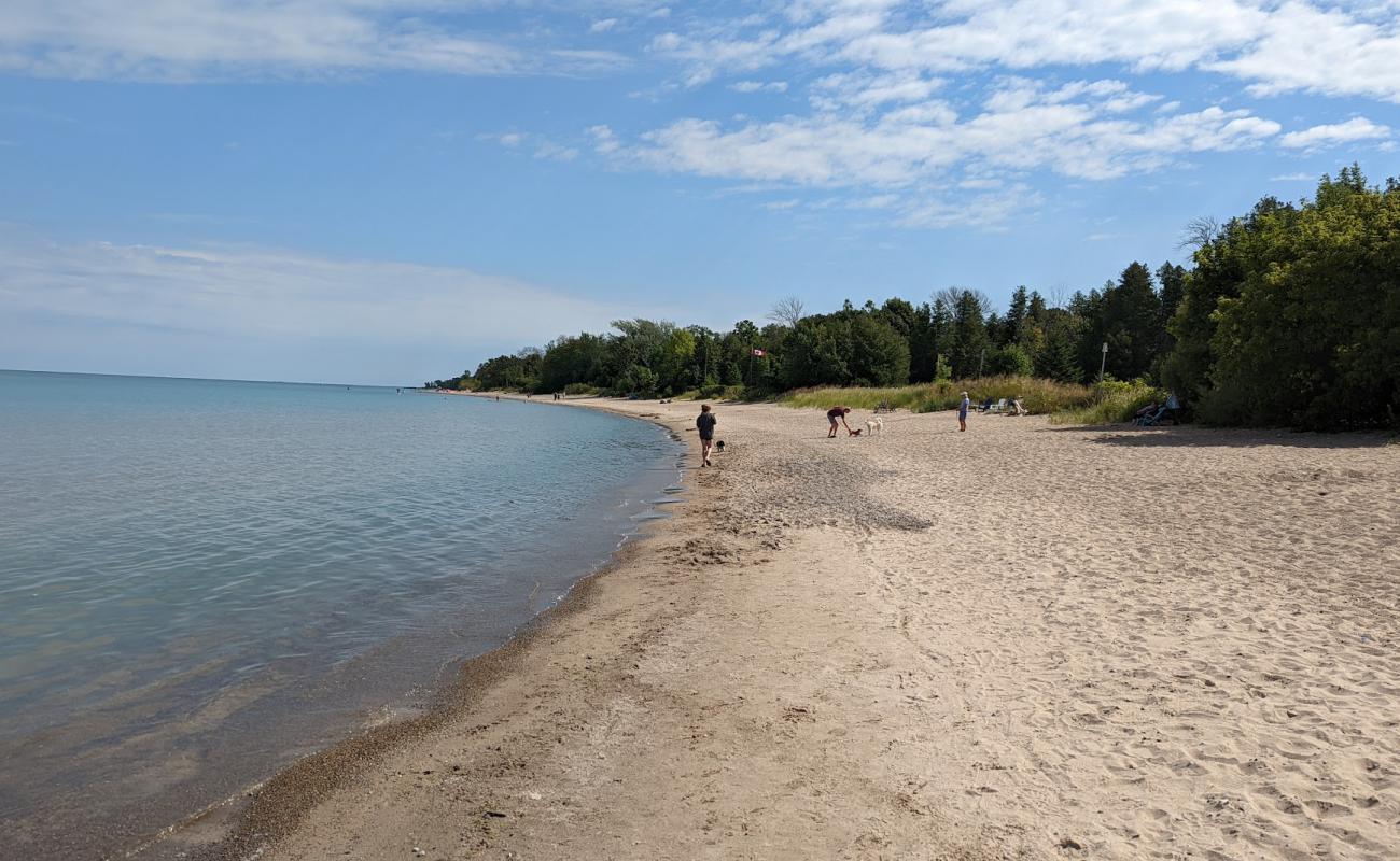Photo de Point Clark Beach avec sable beige de surface