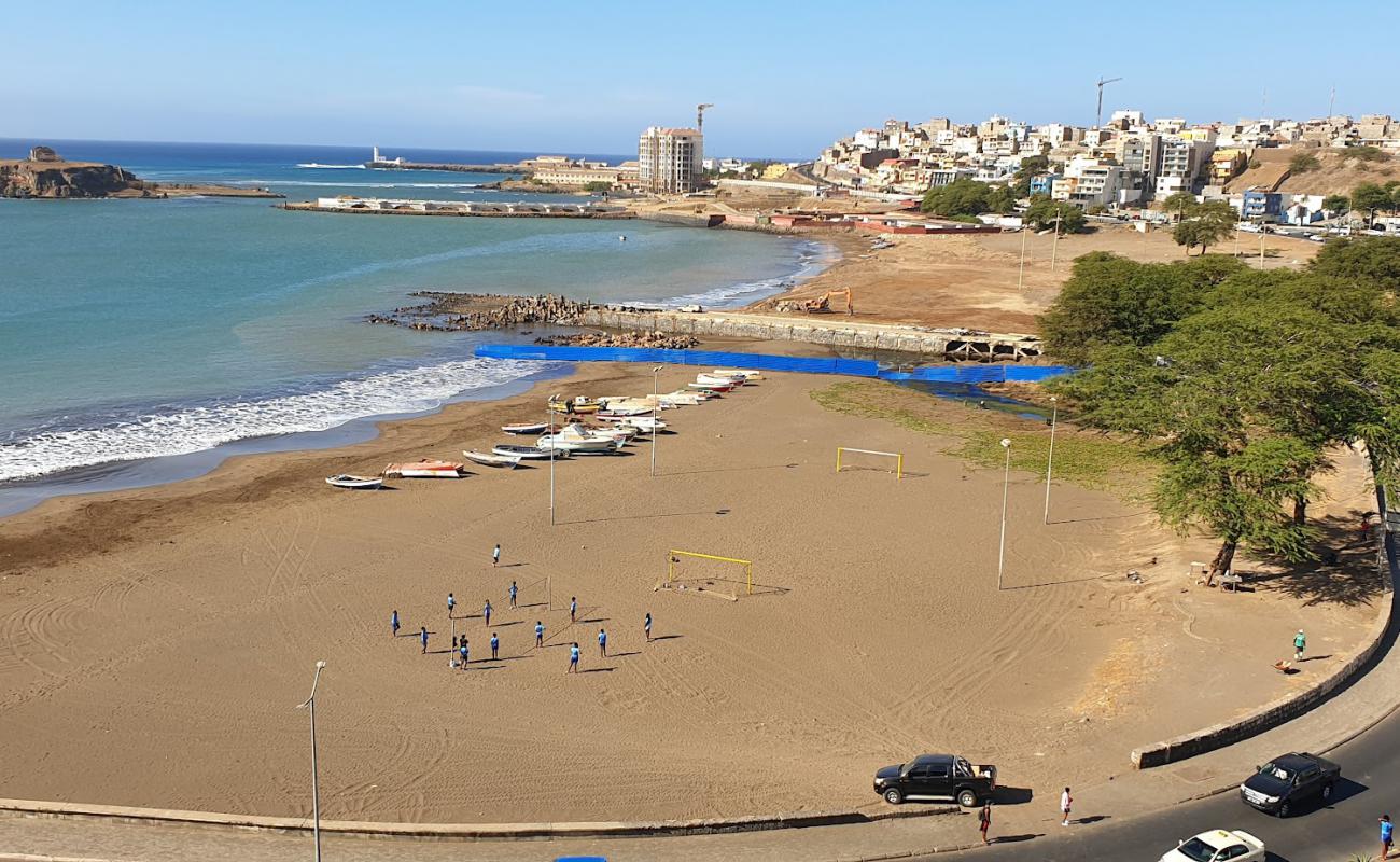 Photo de Praia de Gamboa avec sable brun de surface