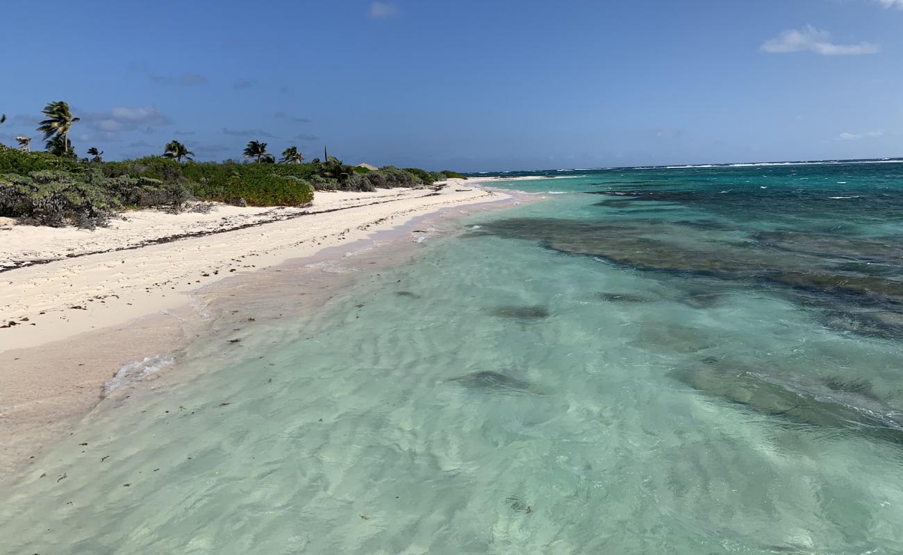 Photo de Point Of Sand avec sable beige fin de surface