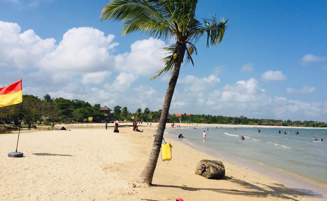 Photo de Plage de Pasikuda avec sable lumineux de surface