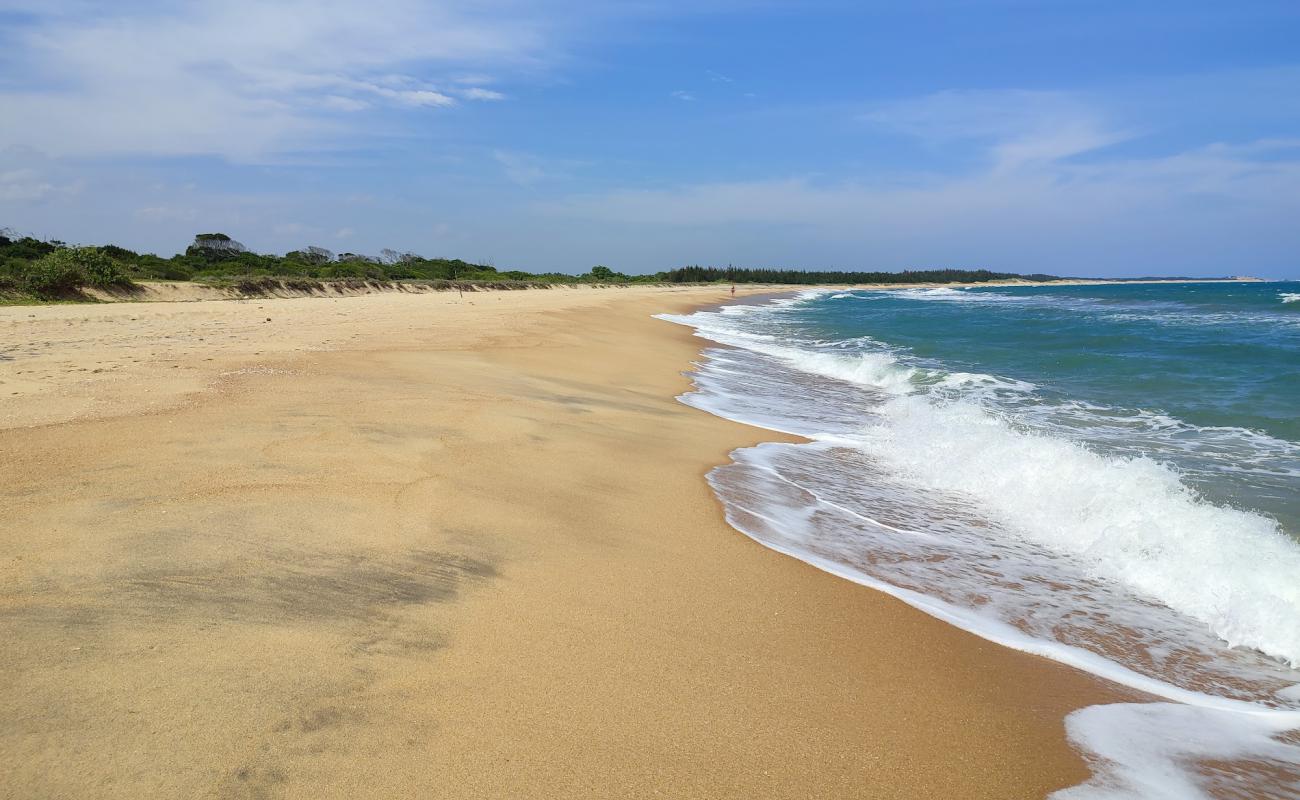 Photo de Sangaman Kandy Beach avec sable beige de surface