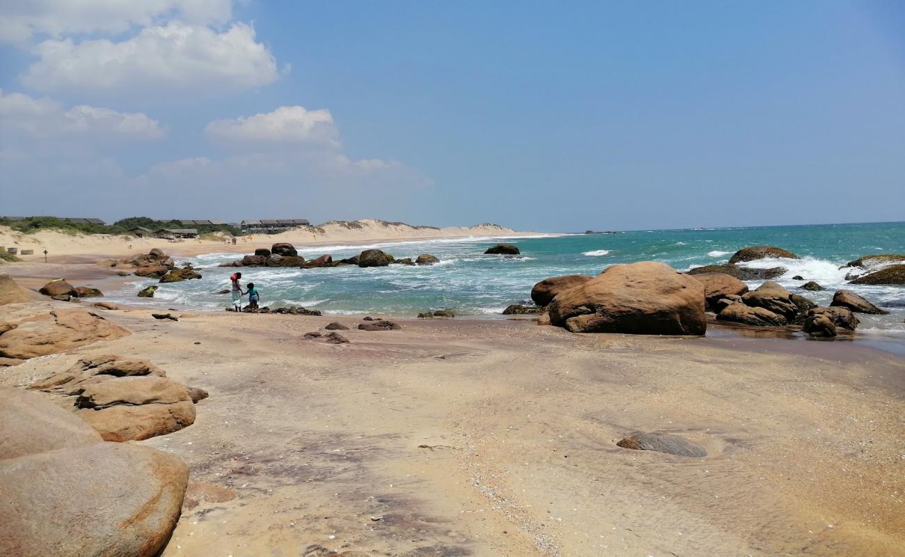 Photo de Palatupana Beach avec sable beige de surface