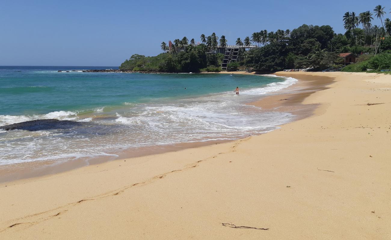 Photo de Marakkalagoda Beach avec sable beige de surface