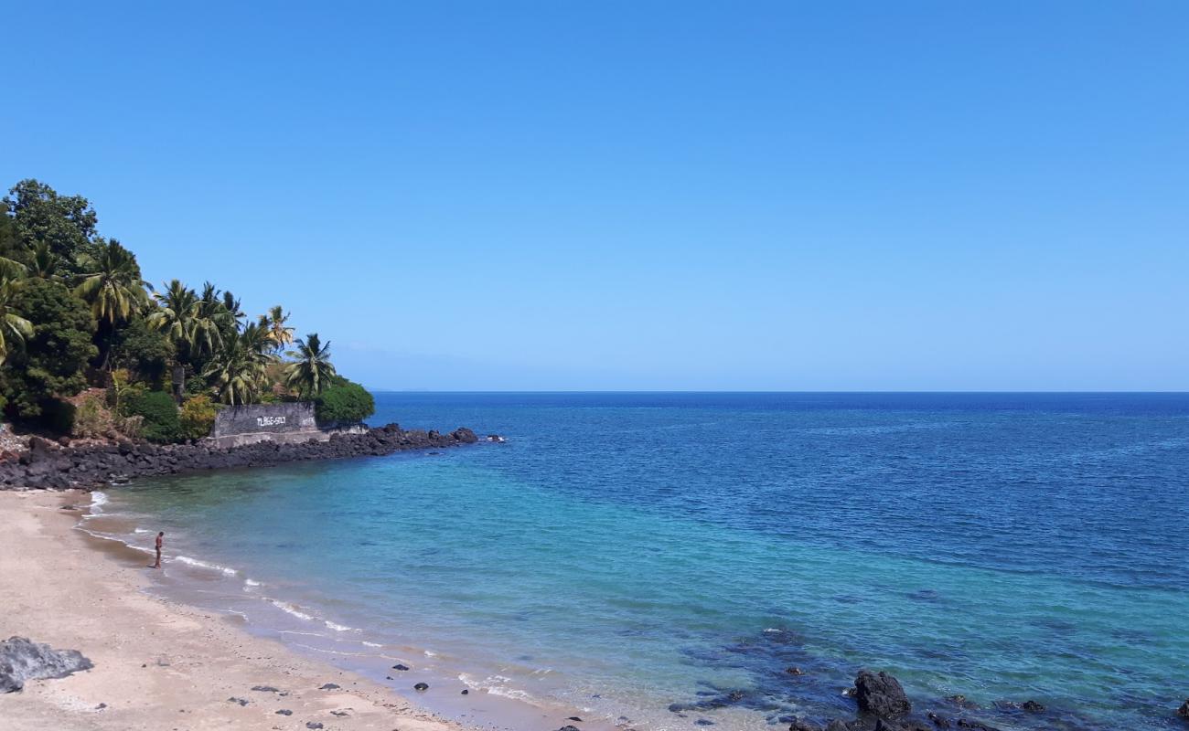 Photo de Al Amal Plage avec sable beige de surface