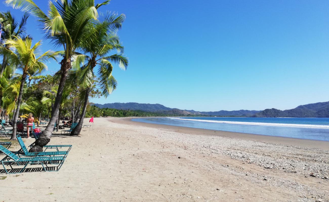 Photo de Tambor Beach avec sable clair avec caillou de surface