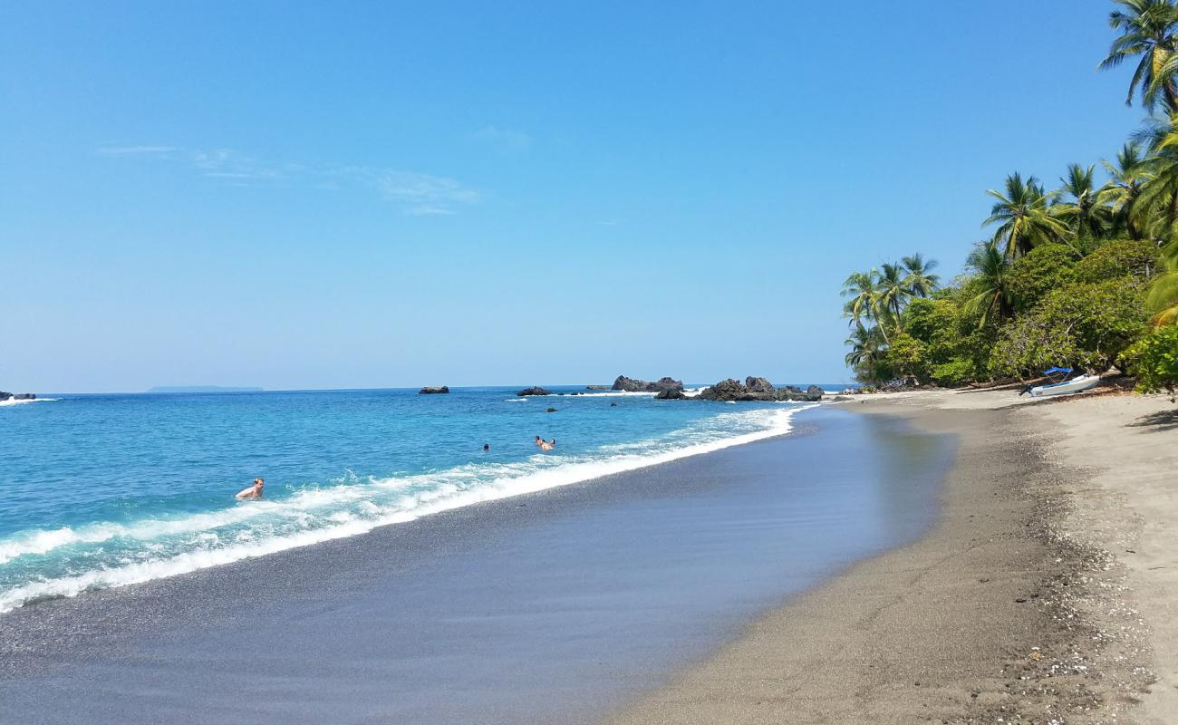 Photo de San Josecito Beach avec sable gris de surface