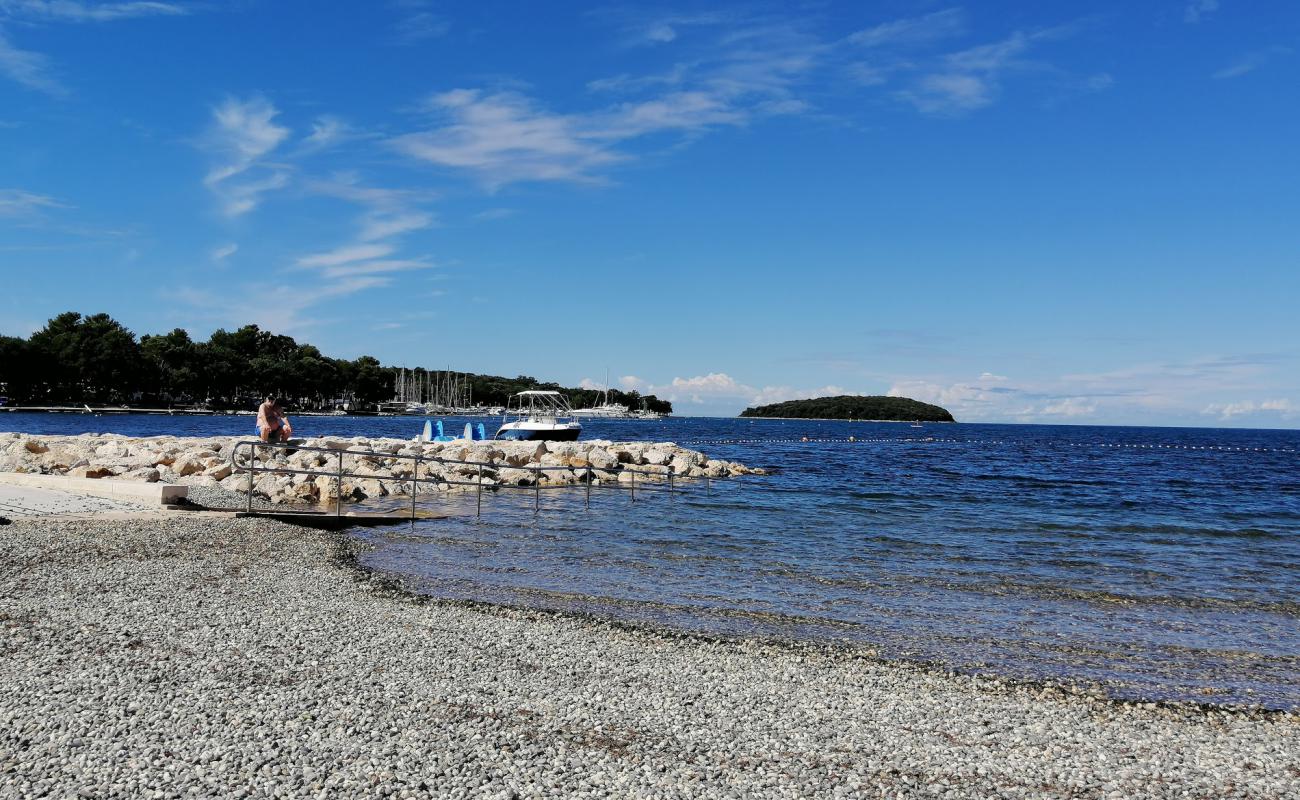 Photo de Plage de Funtana avec caillou fin clair de surface