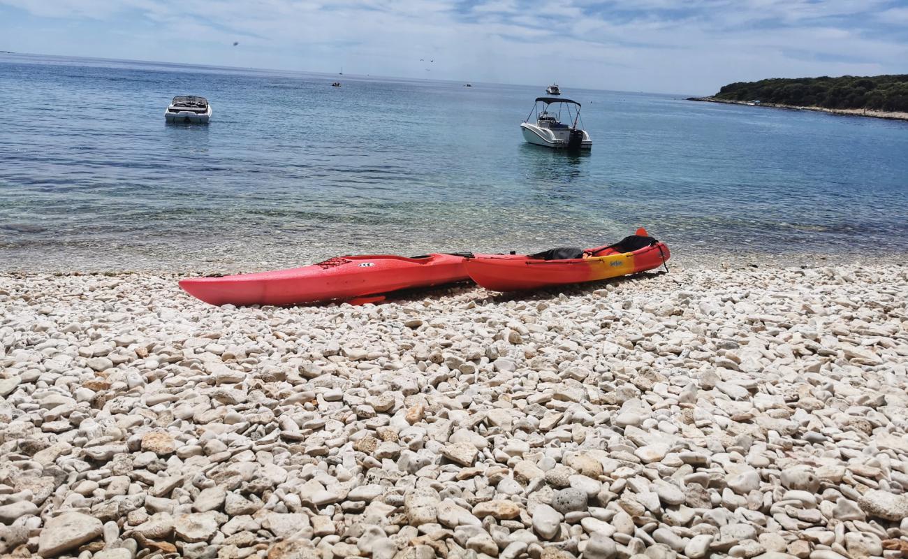 Photo de Luna beach avec caillou blanc de surface