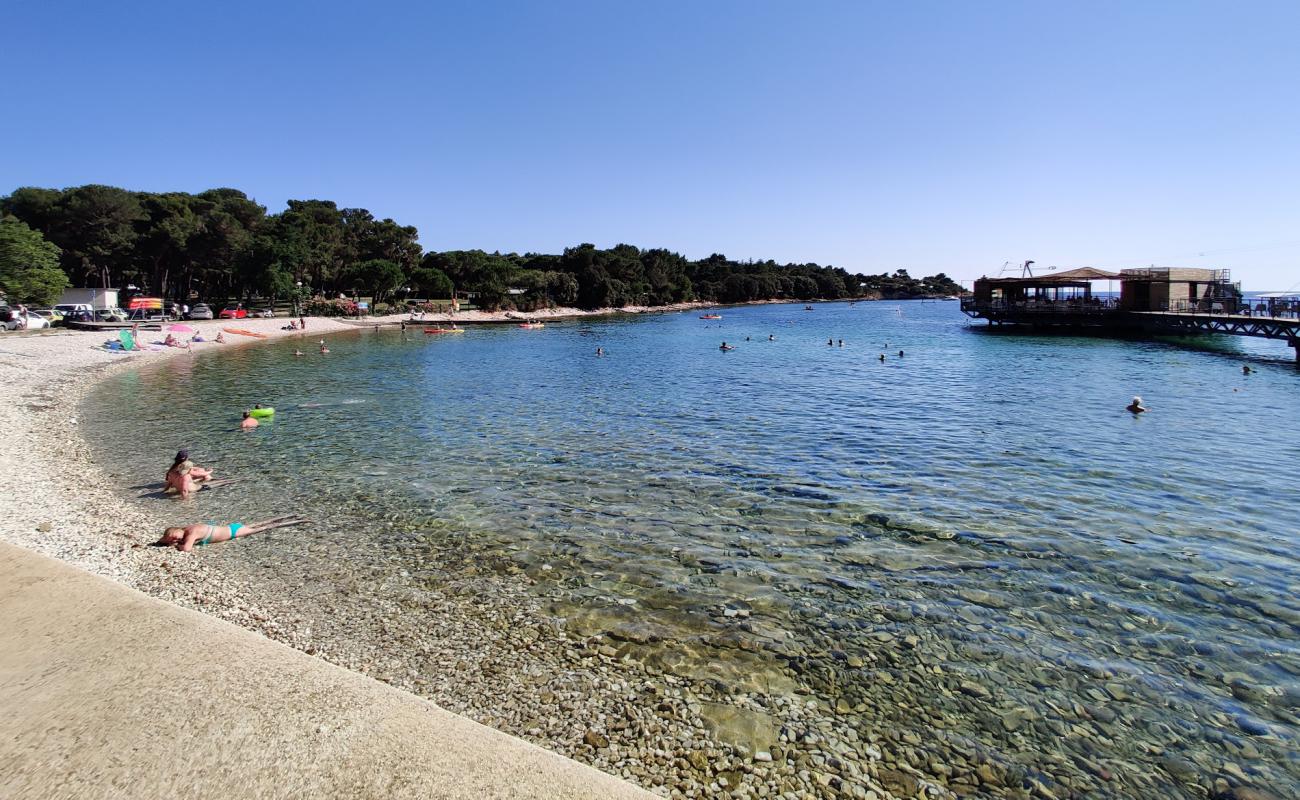 Photo de Valovine beach avec caillou clair de surface