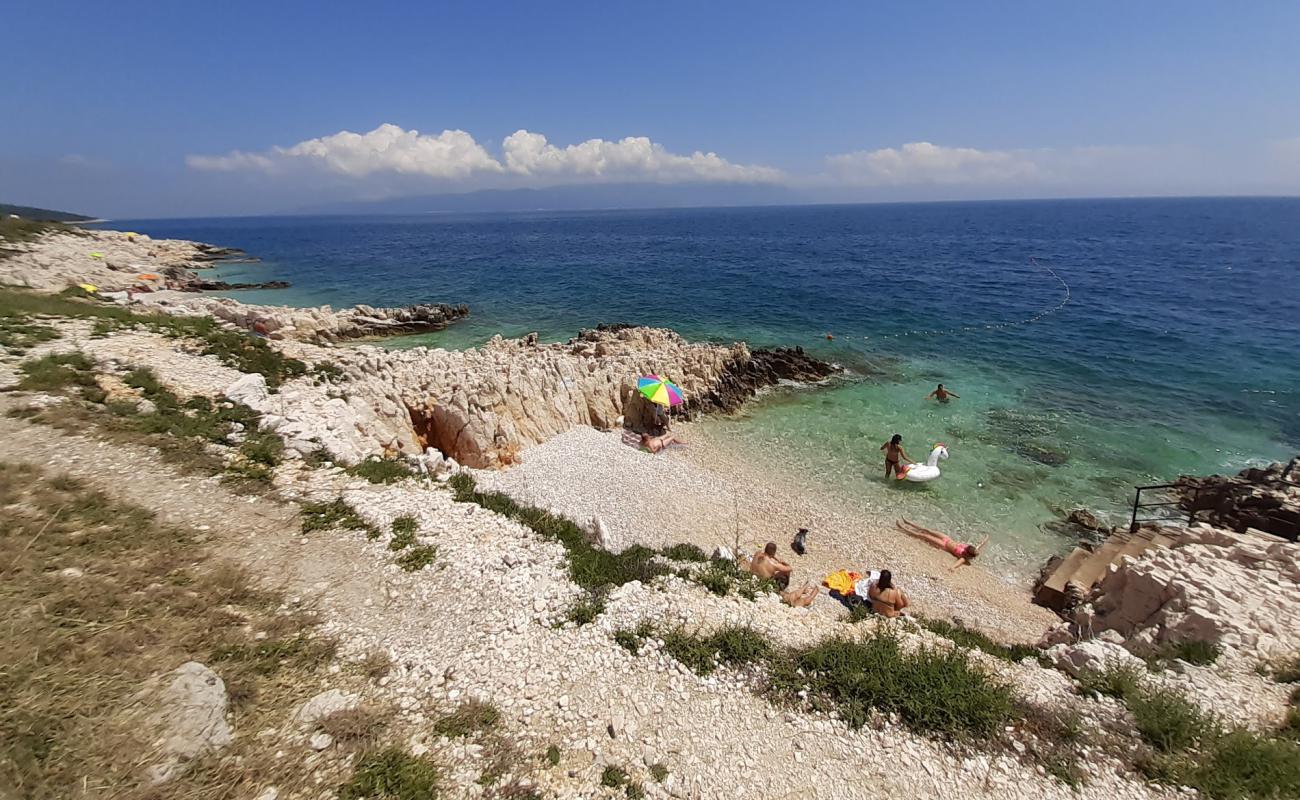 Photo de Girandella beach II avec caillou blanc de surface