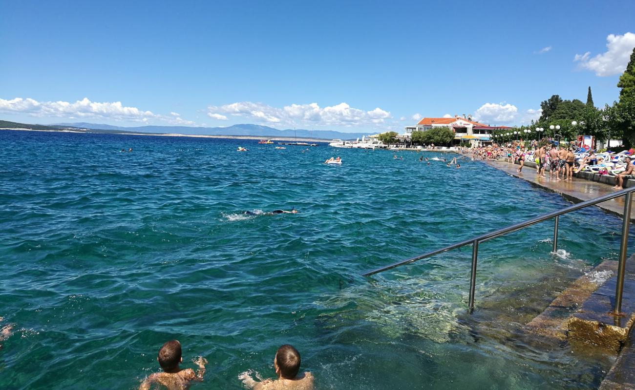 Photo de Esperanto beach avec béton de surface