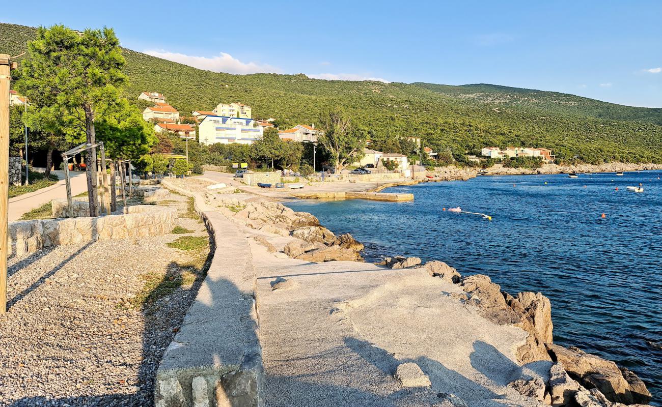 Photo de Smokvica beach avec galets gris de surface