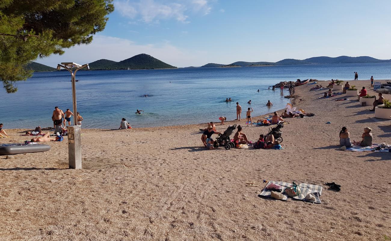 Photo de Dolaske Drage beach avec caillou clair de surface