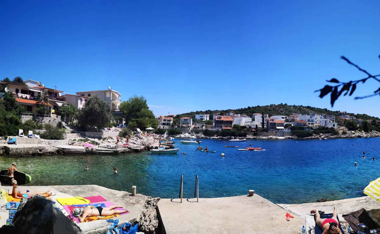 Photo de Razanj beach II avec galets beige de surface