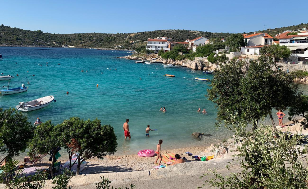 Photo de Kanica beach II avec caillou fin clair de surface