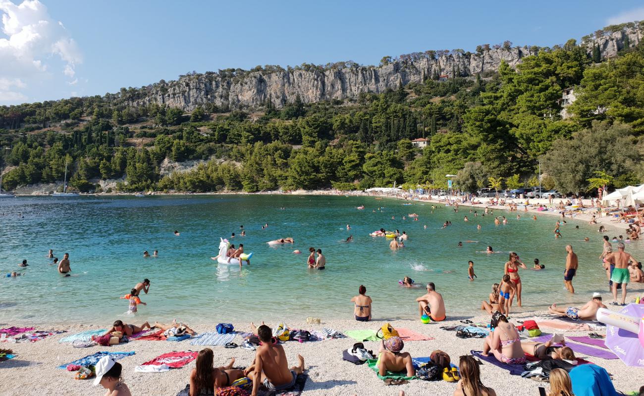 Photo de Plage de Kasjuni avec caillou clair de surface