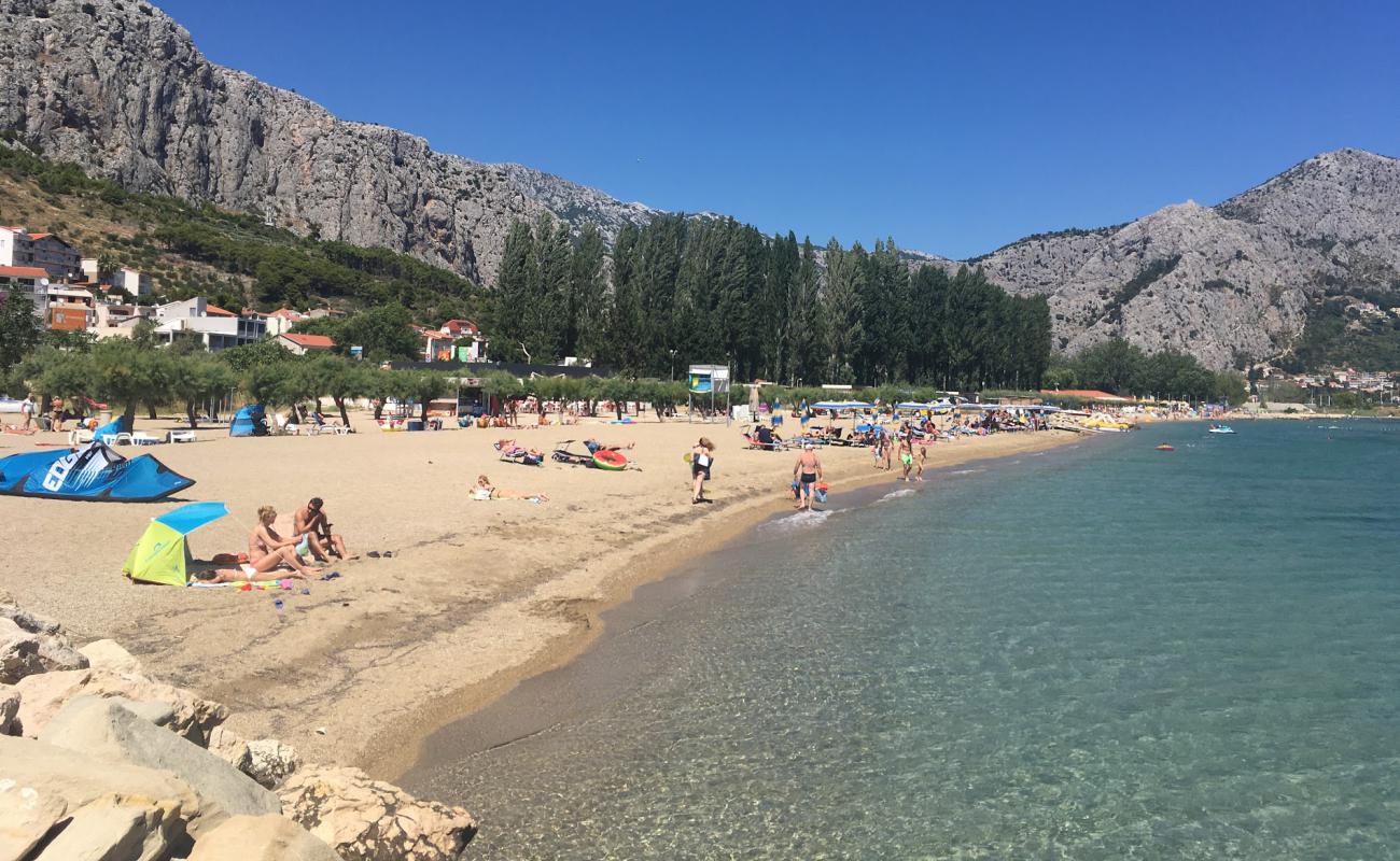 Photo de Plage de Galeb avec sable brun de surface