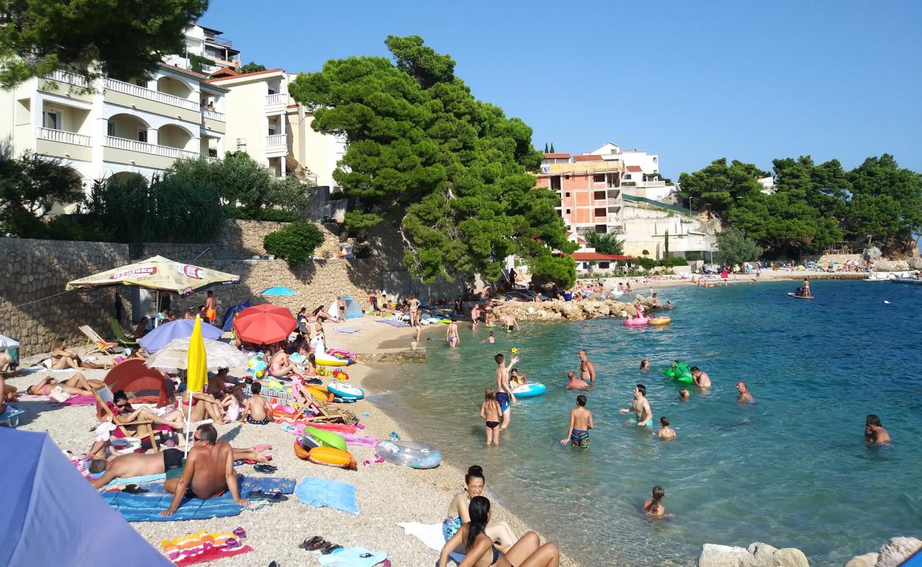 Photo de Zicova Riva beach II avec caillou clair de surface