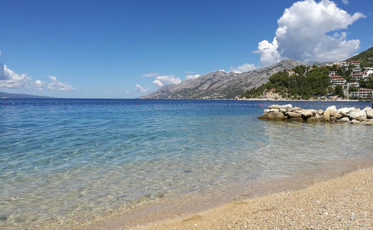 Photo de Plaza Stari Porat avec caillou clair de surface