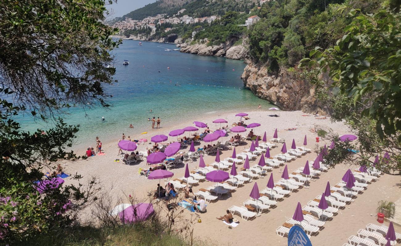 Photo de Sveti Jakov beach avec caillou clair de surface