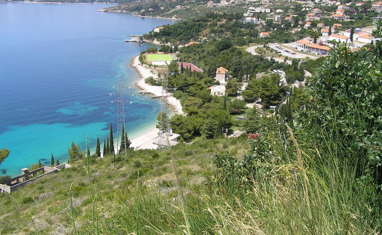 Photo de Bucanj beach avec caillou clair de surface