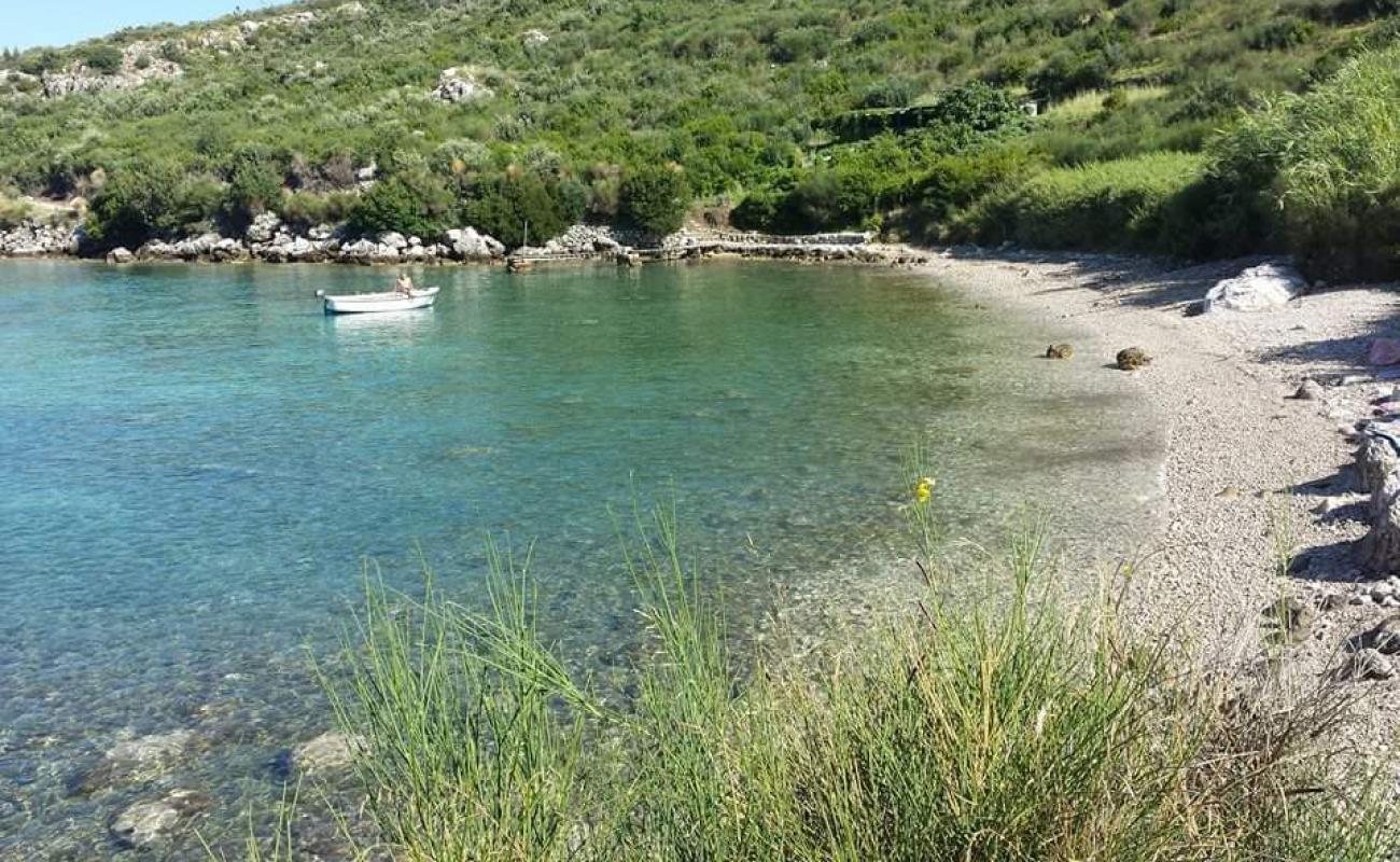 Photo de Cista Luka beach avec caillou clair de surface