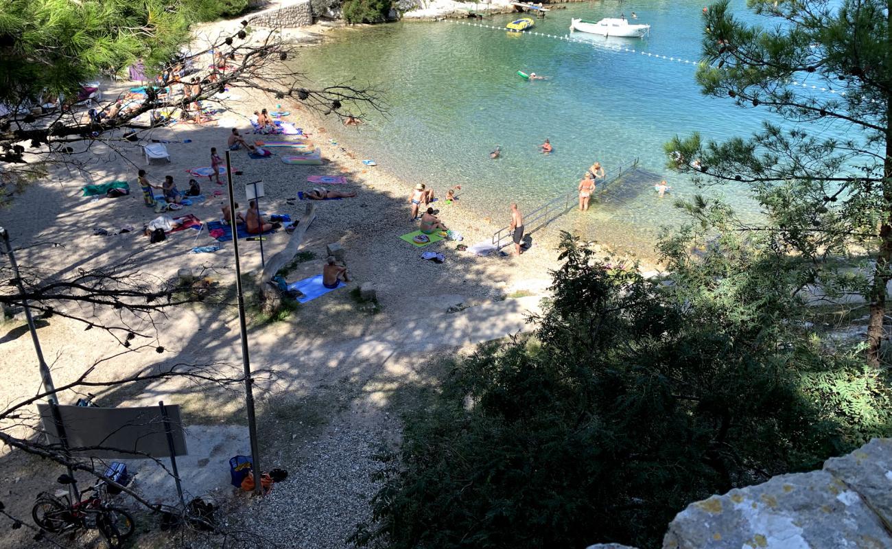 Photo de Valdarke beach avec caillou clair de surface