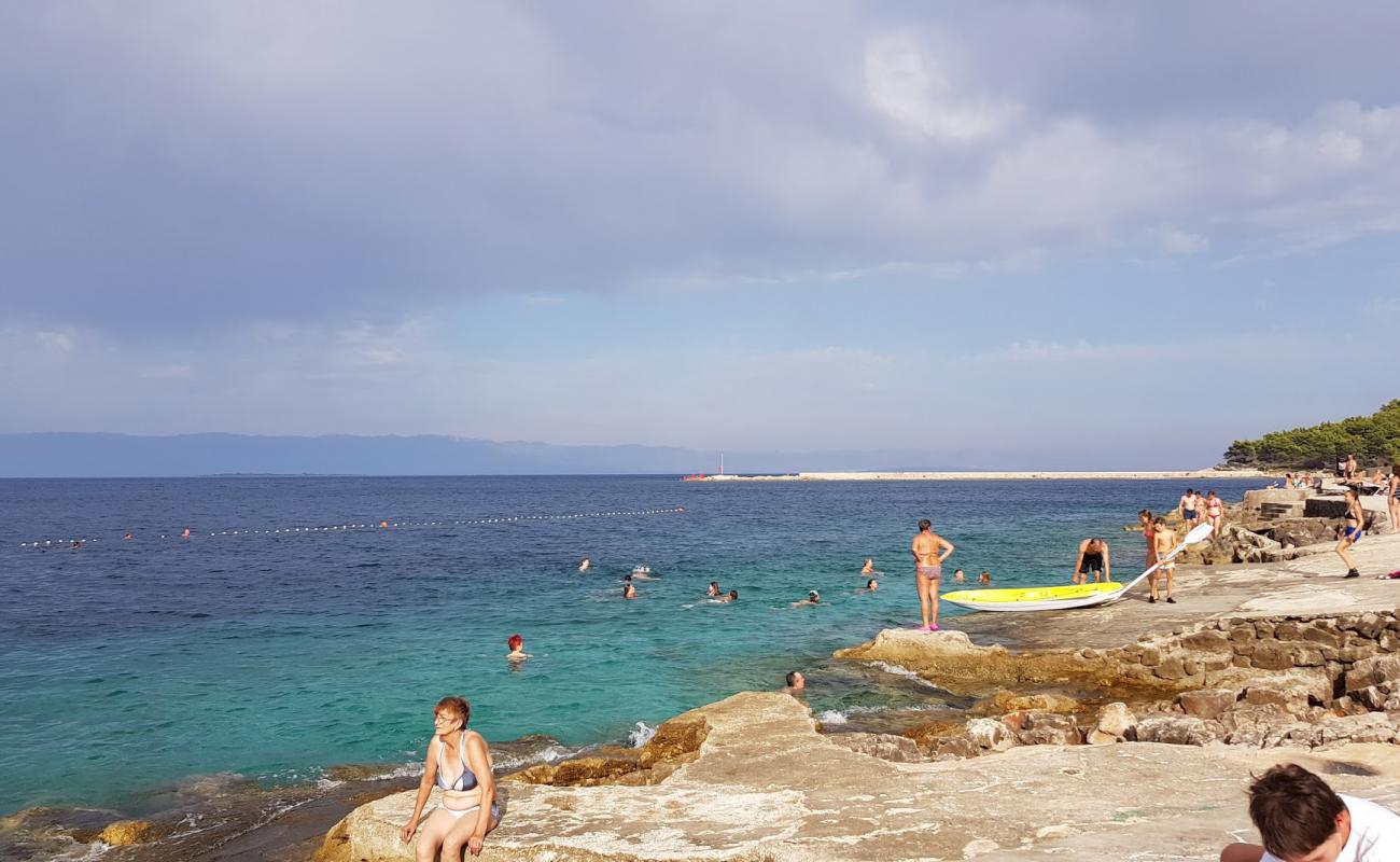 Photo de Rovanska beach avec béton de surface