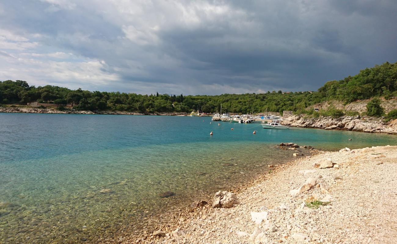 Photo de St. Fuska beach avec caillou clair de surface