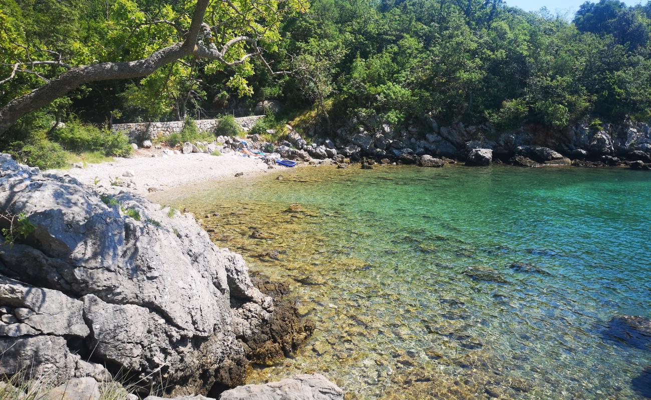 Photo de Linardici beach avec caillou clair de surface