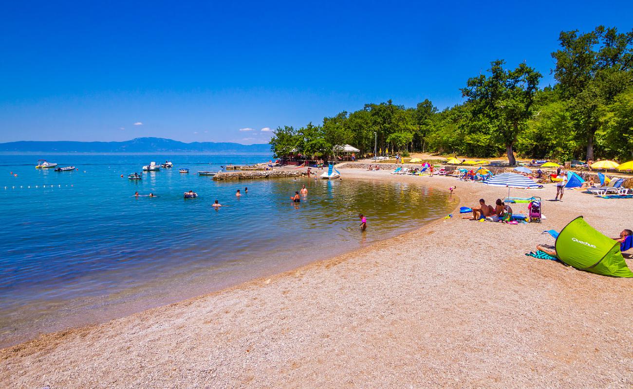 Photo de Kijac beach avec caillou fin clair de surface