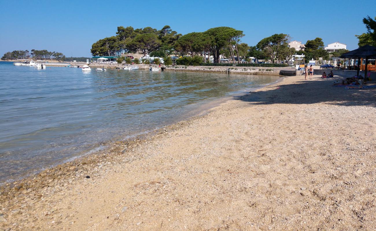 Photo de Padova beach avec sable lumineux de surface